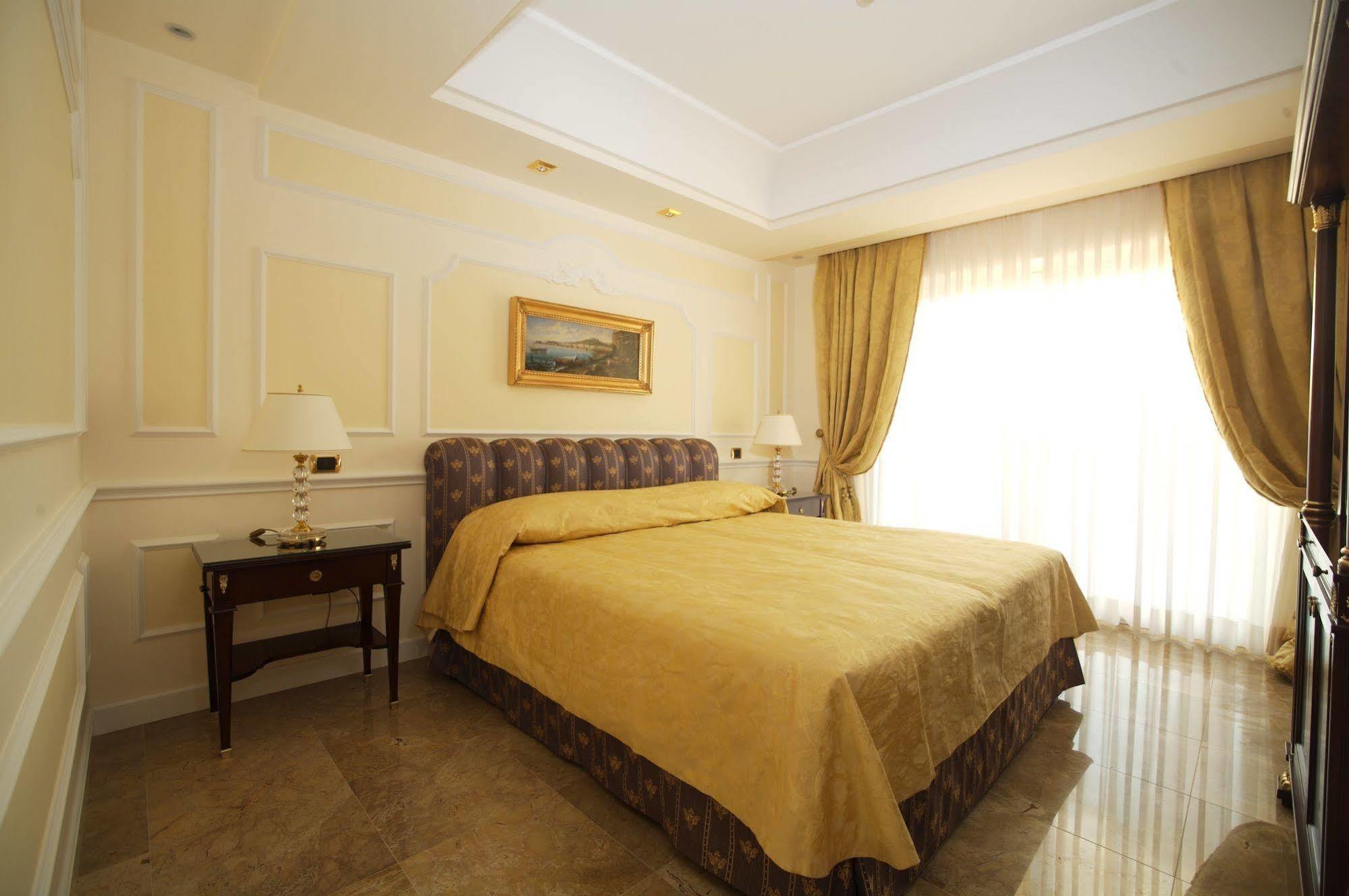 Hotel Ashley Lamezia Terme Exterior foto